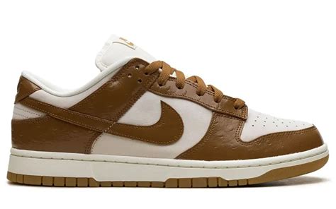 nike dunk ale brown